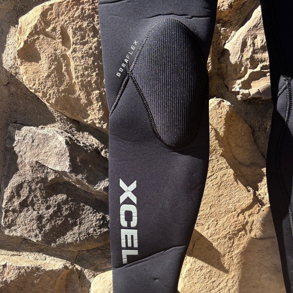 XCEL Infiniti comp x chest zip2 4/3mm tape seams ultrastretch Wetsuit kid 8 New - Picture 2 of 8